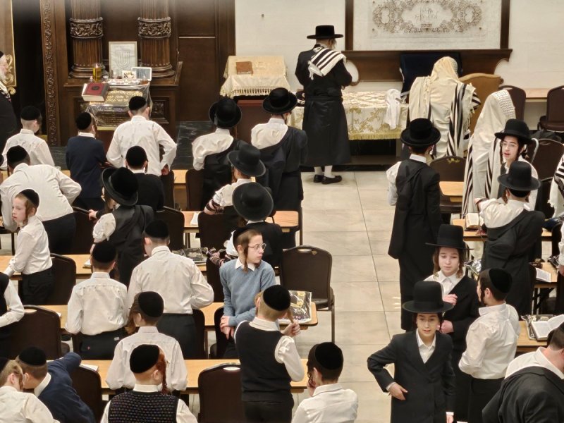 באדיבות המצלם