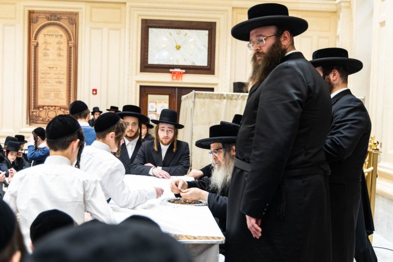 אושי וינגרטן ואייזיק י.