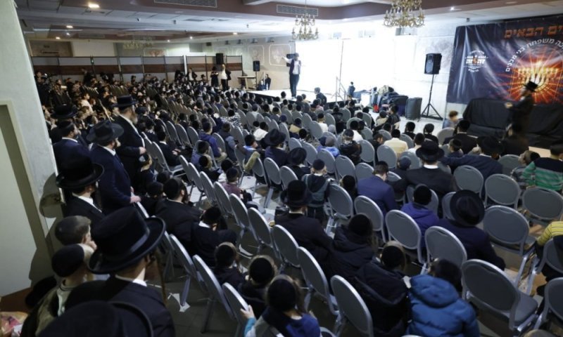 בהצלחה כבירה ננעל מערך אירועי החנוכה של 'זה לזה' לאלפי היתומים והאלמנות מכל רחבי הארץ