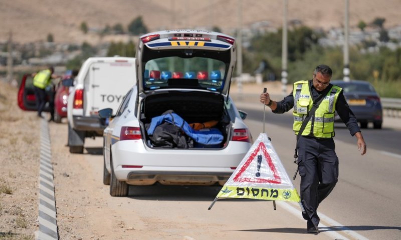 הבריח שב״חים ללא רישיון וברכב מושבת - שניים עפו מהרכב ונהרגו במקום