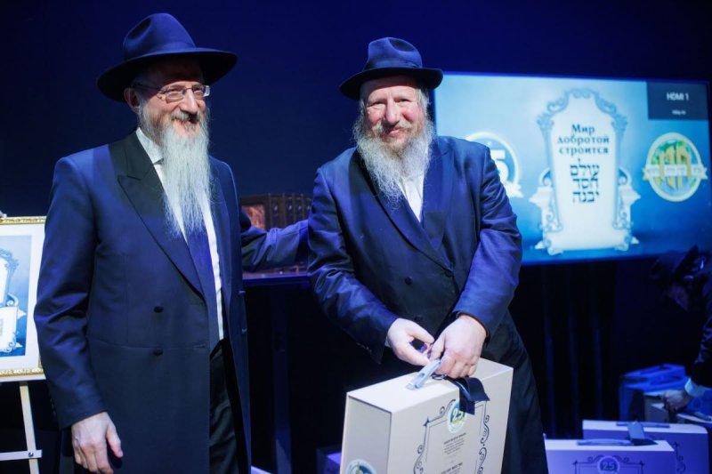 דמיטרי לובאייב