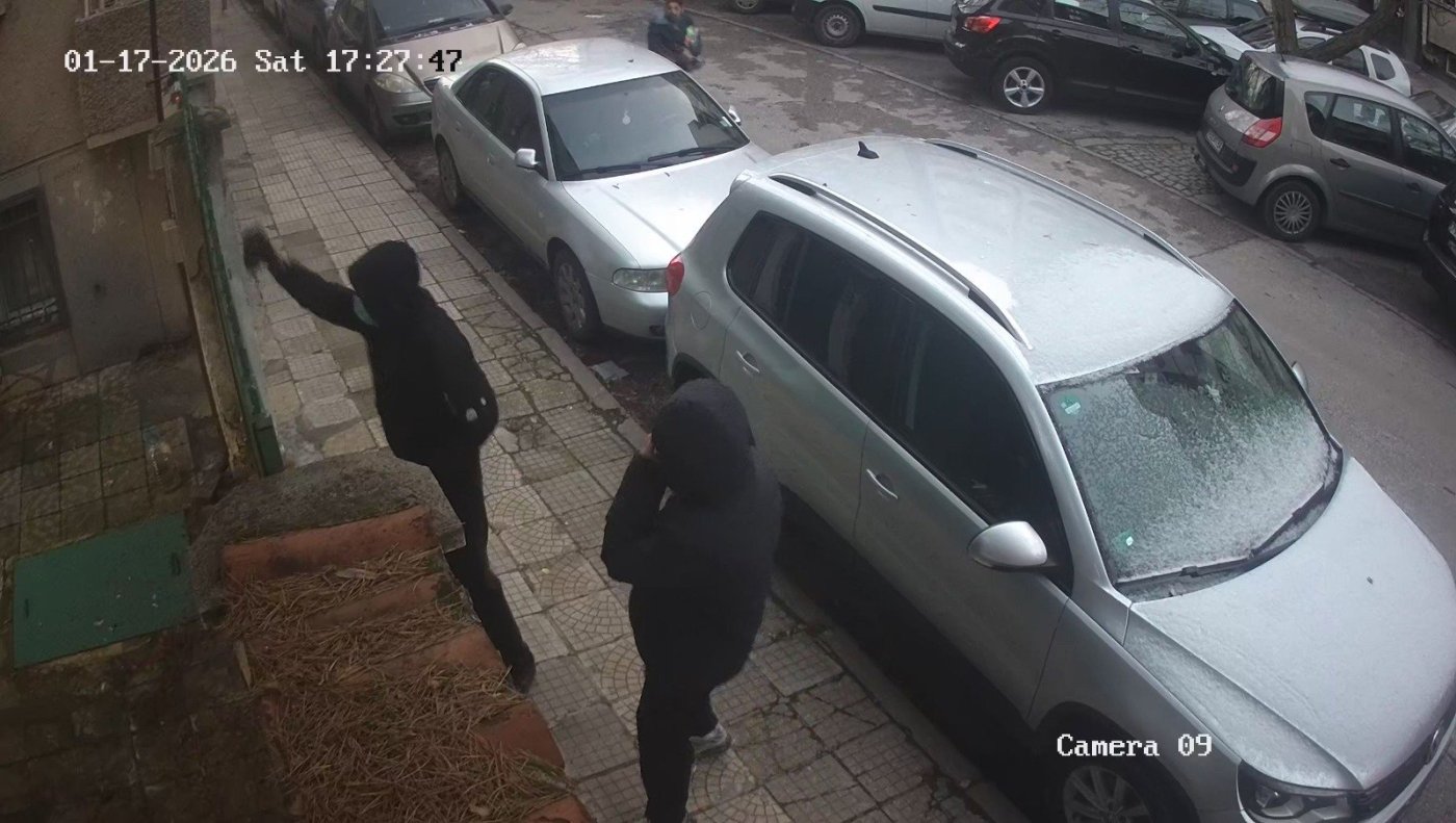 באדיבות המצלם