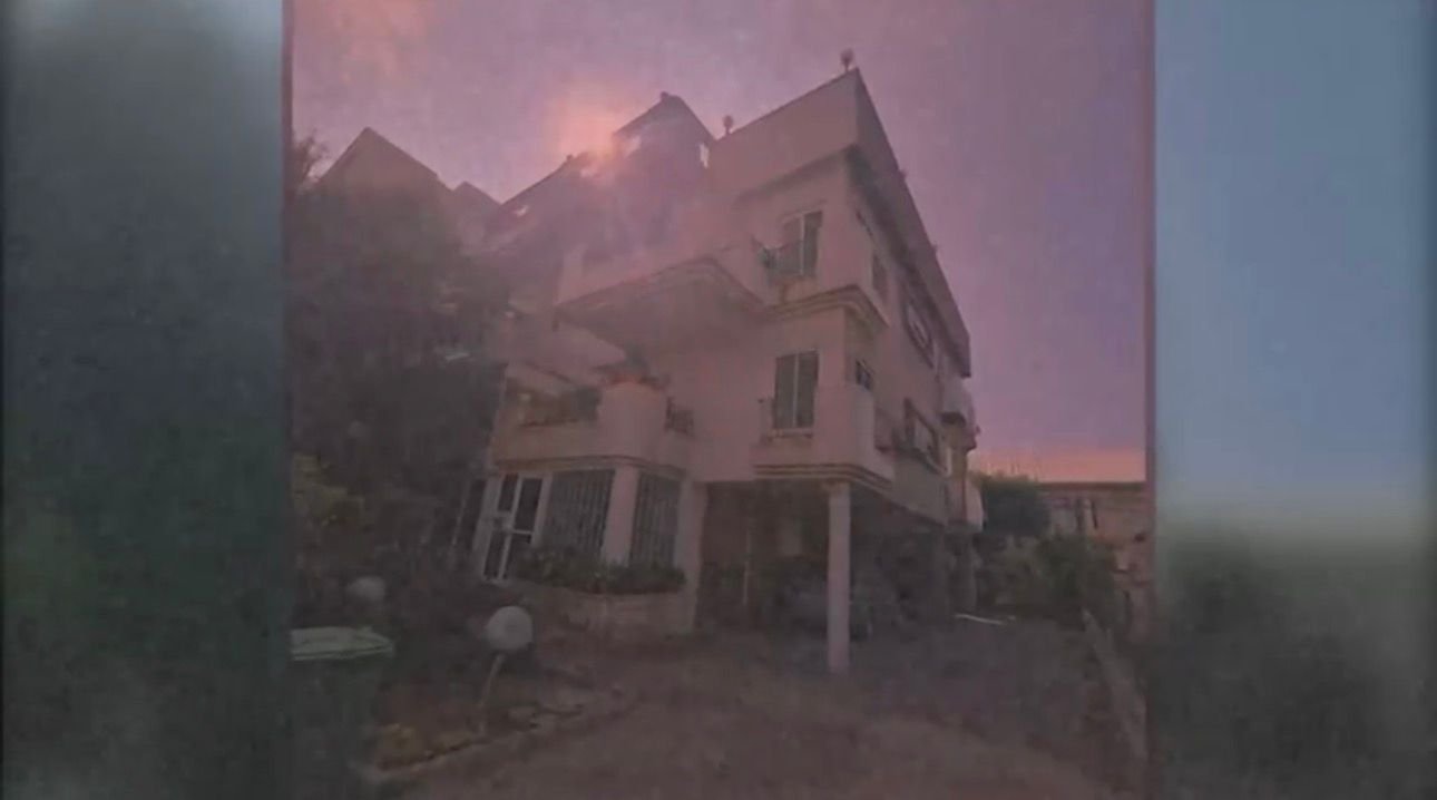 באדיבות המצלם