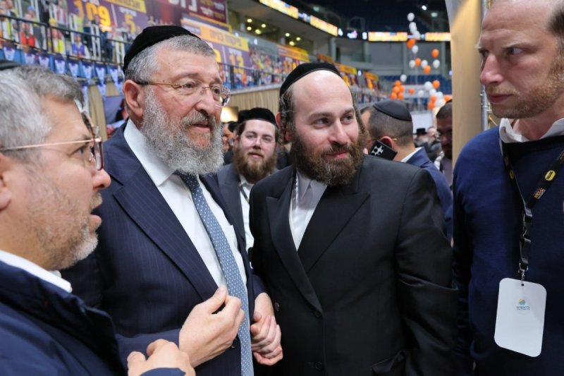 יעקב נחומי, אריאל אוחנה, אברהם כהן