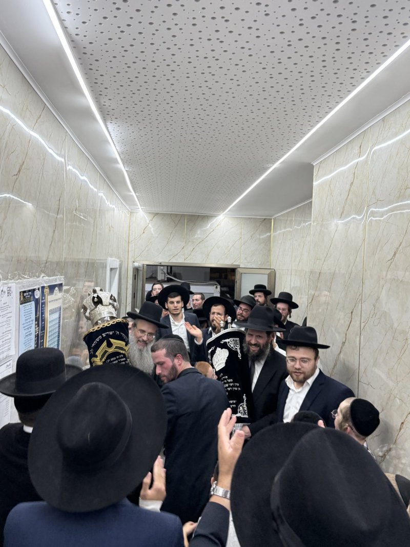 באדיבות המצלם