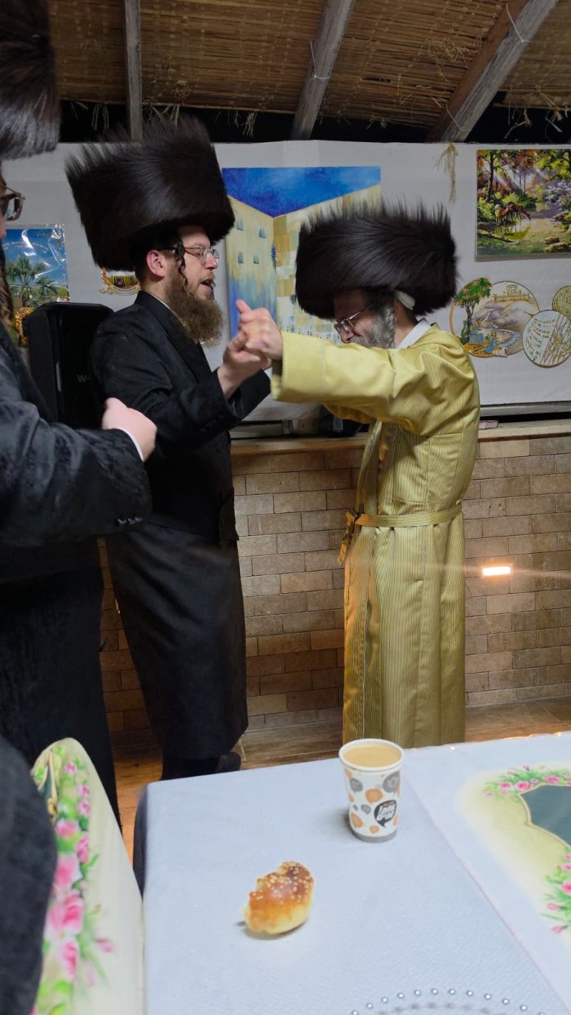 באדיבות המצלם