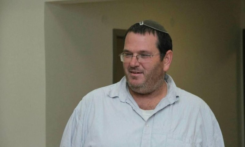 בצלאל זיני, אחיו של ראש השב"כ הוא החשוד בהברחות, החשד: הברחת סיגריות