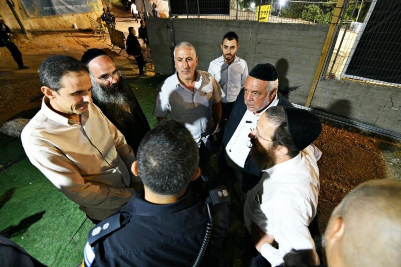 ארי קופרשטוק ומאיר אדרי