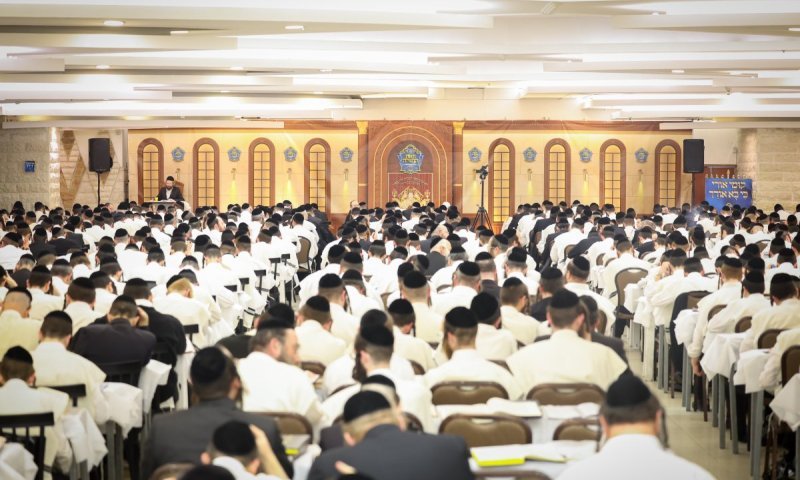 כנסייה של תורה במתמידים: 1500 בני הקהילה למדו ברציפות בזאת חנוכה