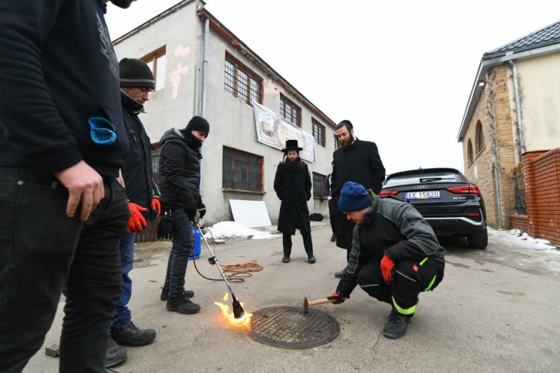 ארי קופרשטוק - פולין