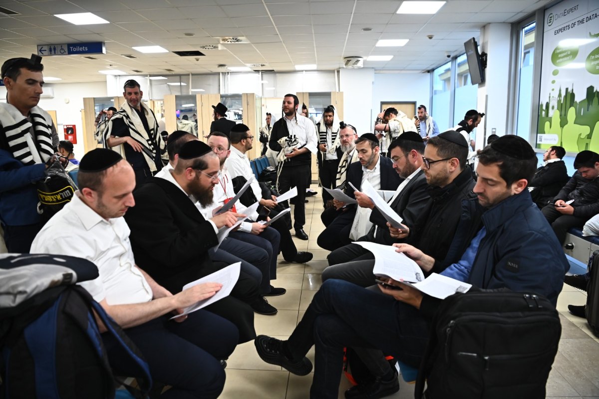 באדיבות המצלם