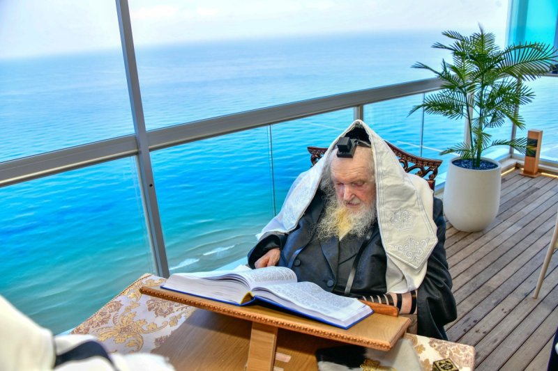 שוקי לרר