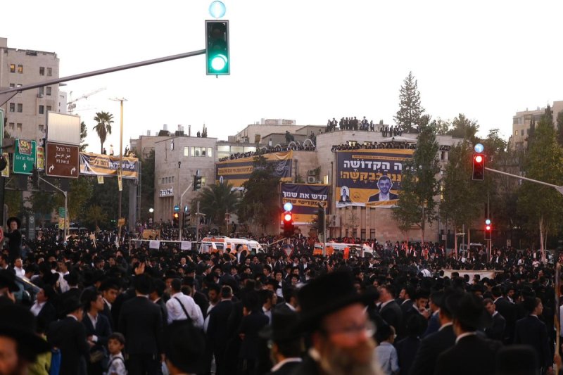 דניאל נפוסי ודוד מנדלסון