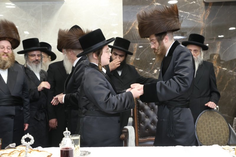 באדיבות המצלם