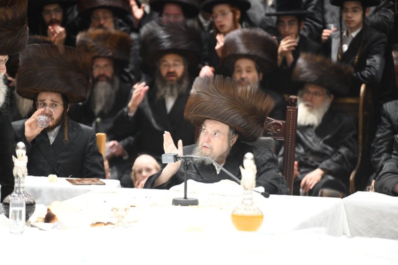 אנשיל בעק וא.מ.ש