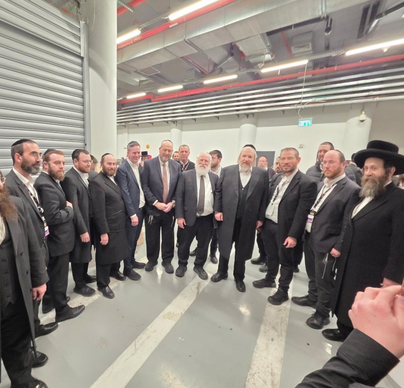 יעקב נחומי, אריאל אוחנה, אברהם כהן