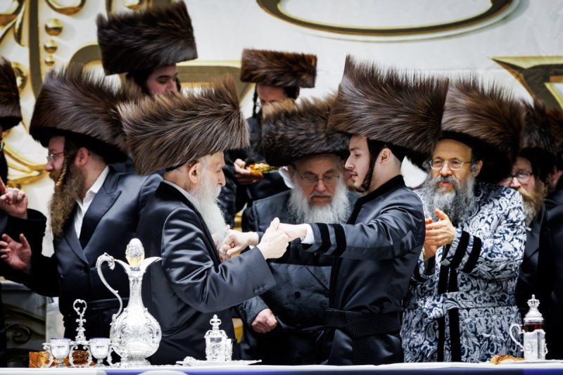 אברומי בלום והלל ל"ש