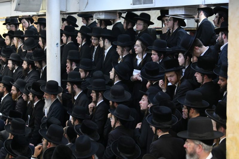 באדיבות המצלם