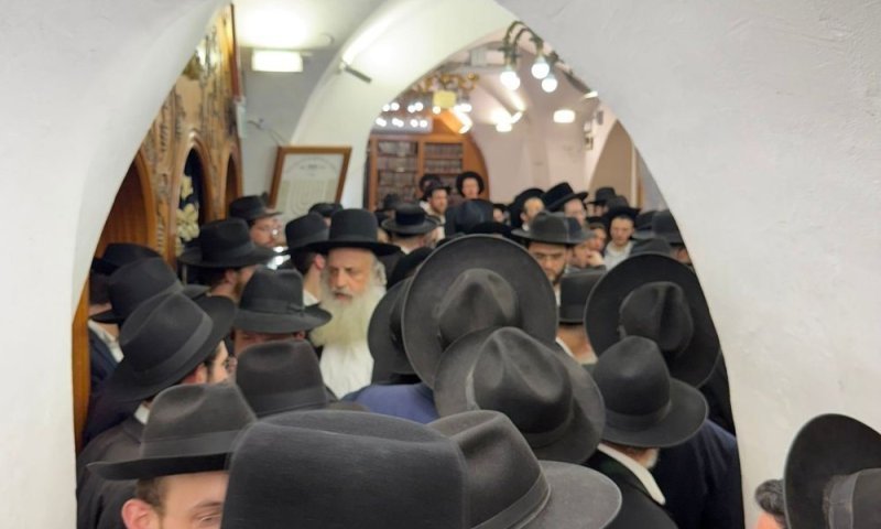 תפילת רבים במירון ומשמרות רצופות בבריסק לרפואת ראש הישיבה
