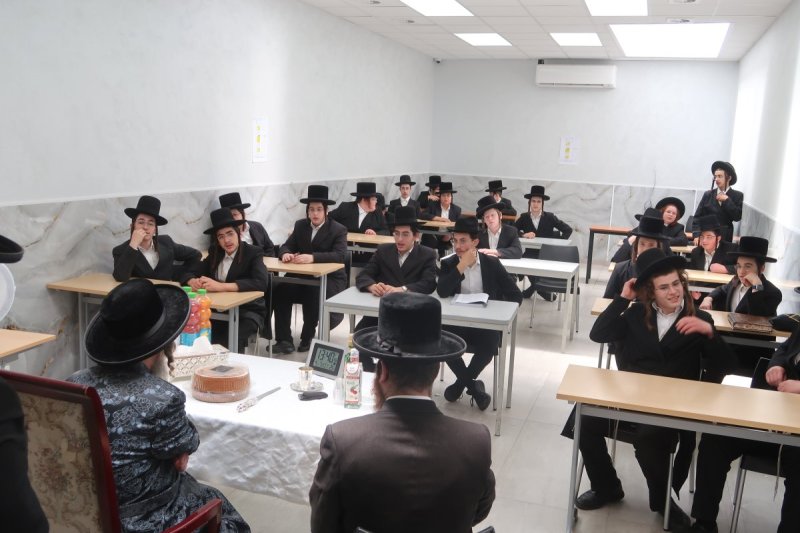משה קאהן ומ.א. נוימן