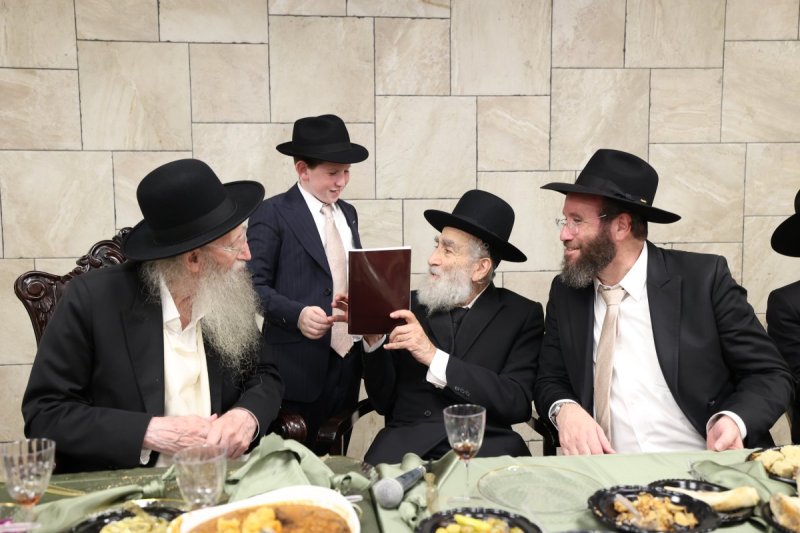 שמוליק קורלנסקי