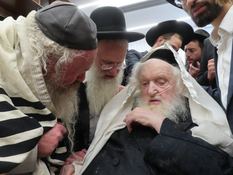 באדיבות המצלם