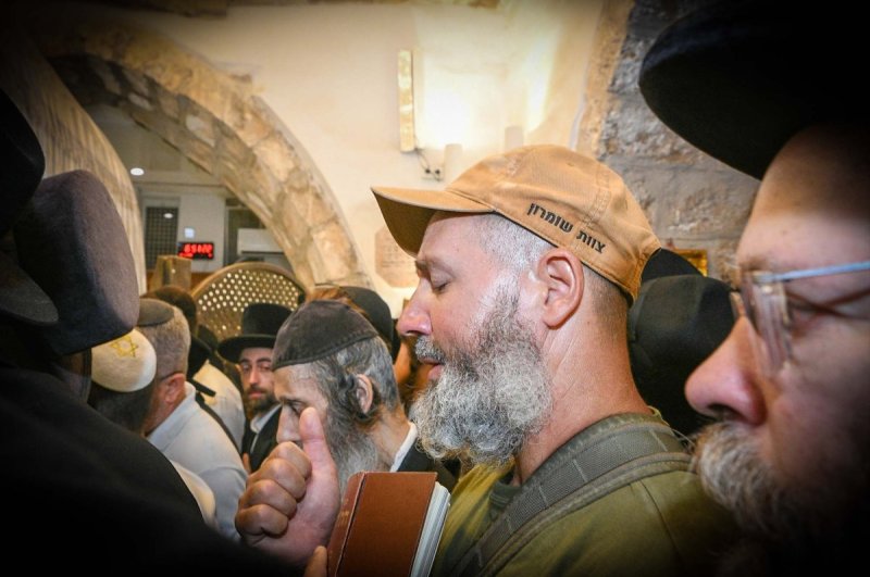 ארי קופרשטוק