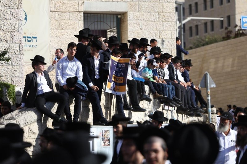 דניאל נפוסי ודוד מנדלסון