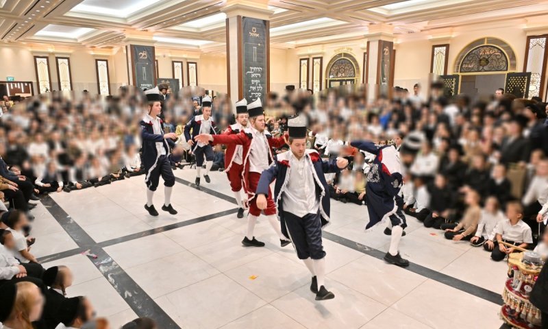 מעמד ענק ומרגש של שמחת בית השואבה המרכזית ברשת 'אוהל'