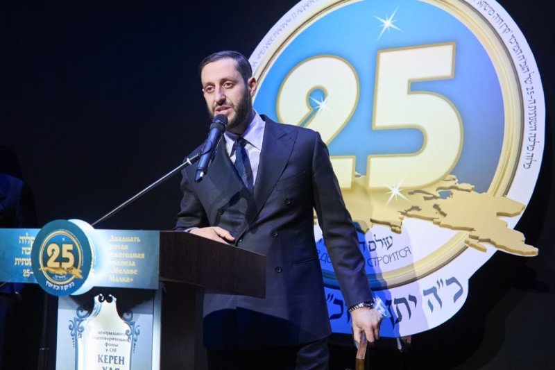 דמיטרי לובאייב