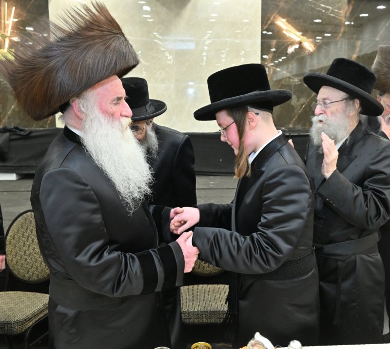 באדיבות המצלם