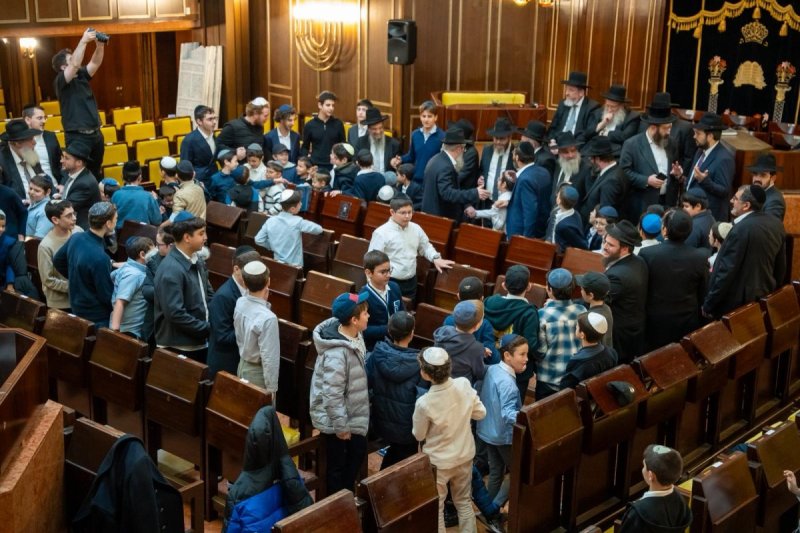 דניאל נפוסי ומאיר זלזניק