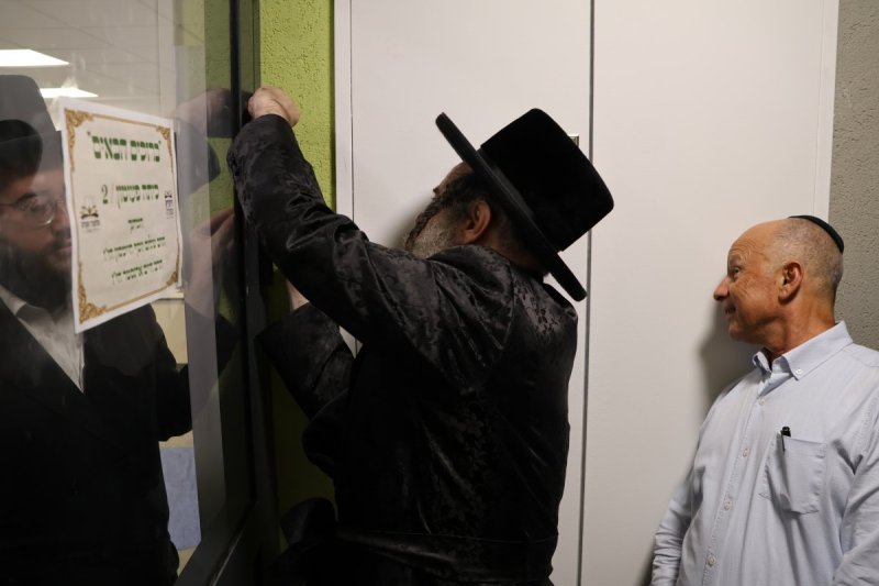 באדיבות המצלם
