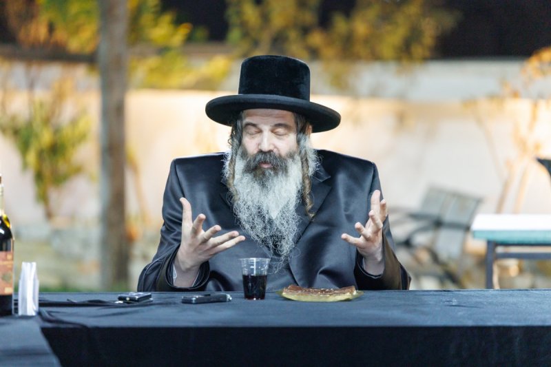 באדיבות המצלם