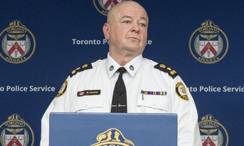 משטרת טורונטו עצרה מוסלמי בחשד שירה לעבר עסק בבעלות יהודית