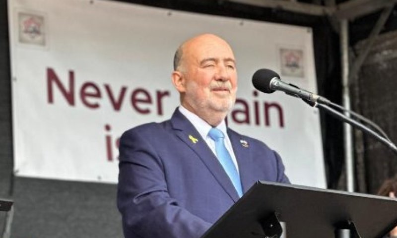 שגריר ישראל בגרמניה נפגש עם&nbsp;איראנים - רוצים בהפלת המשטר