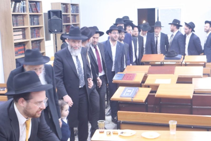 באדיבות המצלם