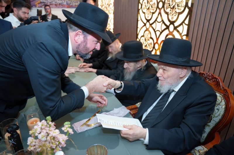 דניאל נפוסי ומאיר זלזניק