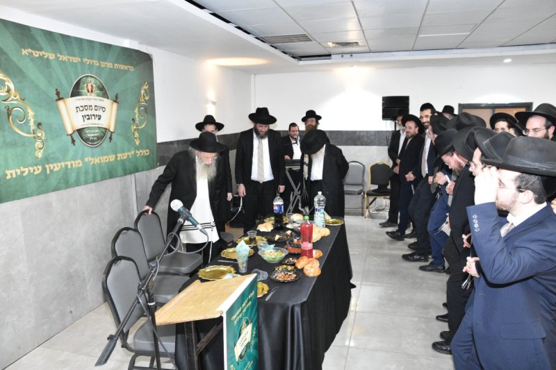 באדיבות המצלם