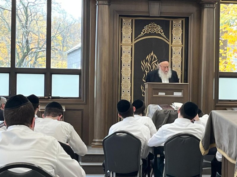 באדיבות המצלם