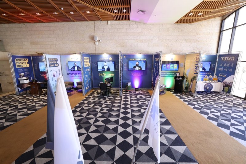 קובי הר צבי ומאיר זלזניק
