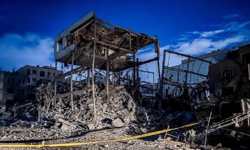 כך נראה מתחם משטרת עבאסאבאד בטהרן אחרי תקיפה הלילה | מקבץ תיעודים מהתקיפות