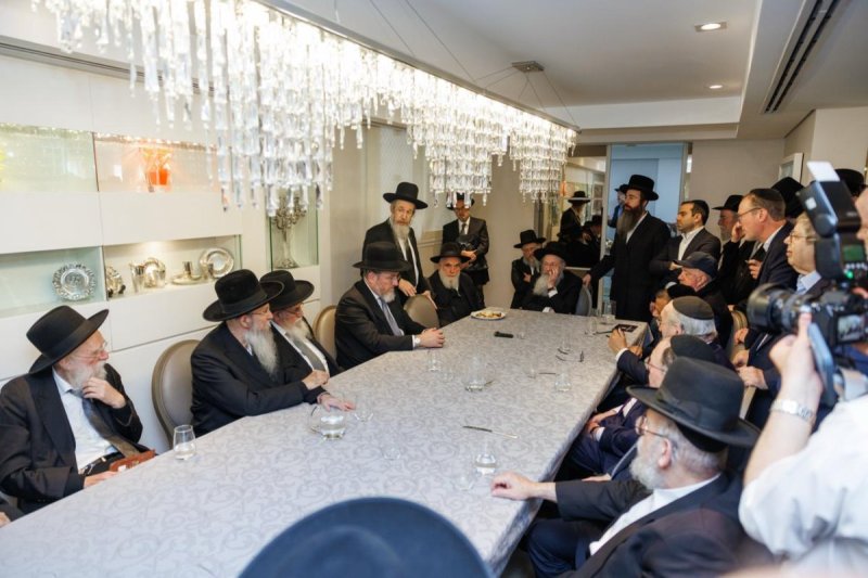 דניאל נפוסי ומאיר זלזניק