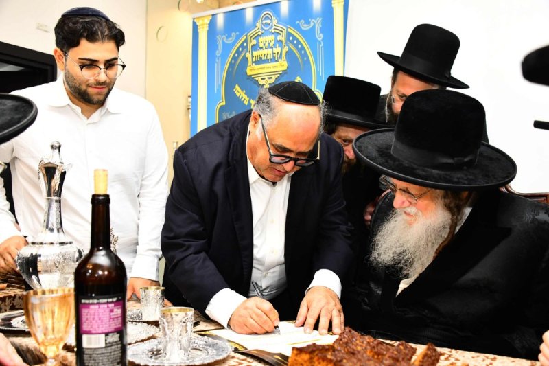 שוקי לרר