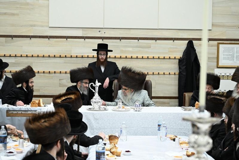 באדיבות המצלם