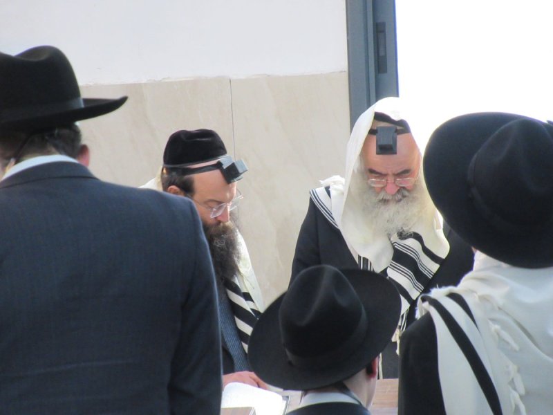 באדיבות המצלם