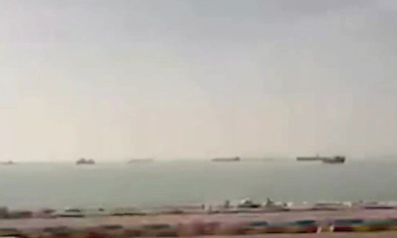 תיעוד מאיראן: פקקי ענק של ספינות בסמוך למצר הורמוז