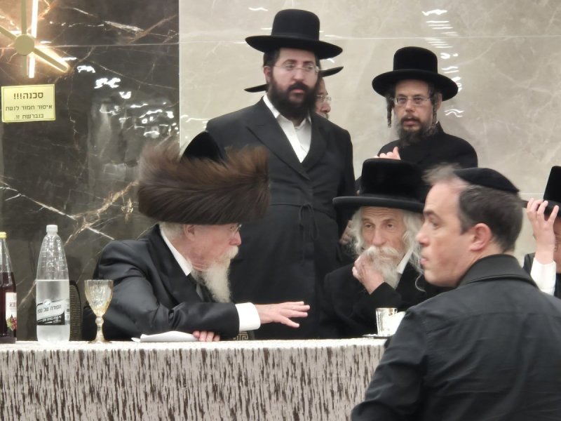 באדיבות המצלם