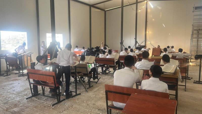 באדיבות המצלם