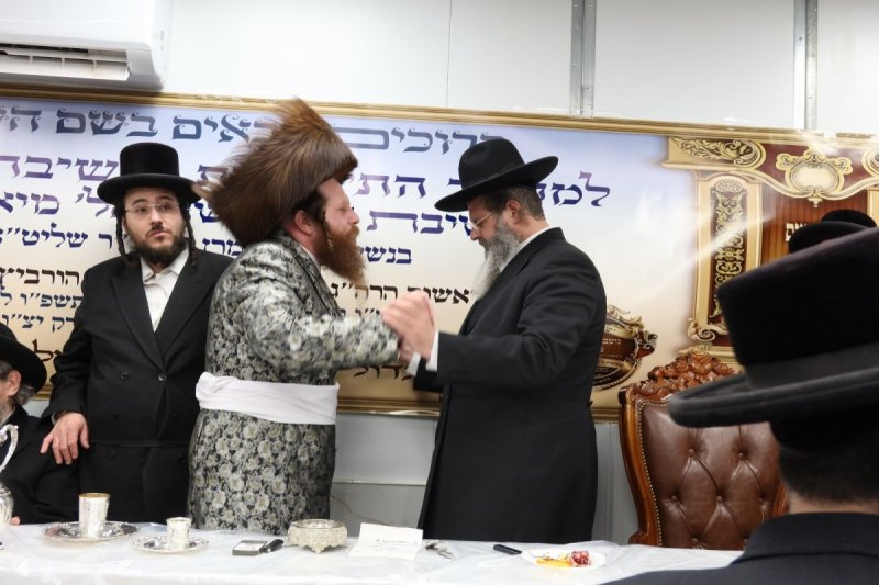 באדיבות המצלם